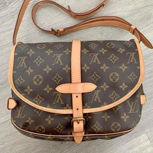 🌟NEW VACHETTA!!! 🏈Louis Vuitton Monogram Saumur 30 Crossbody bag💜